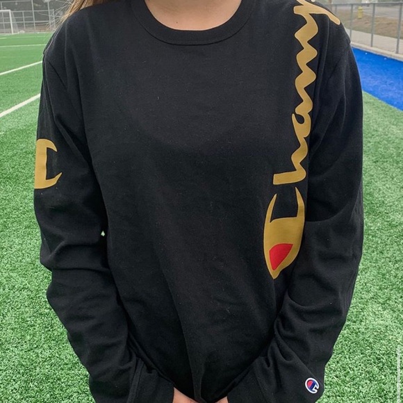 Champion Tops - champion long sleeve !
